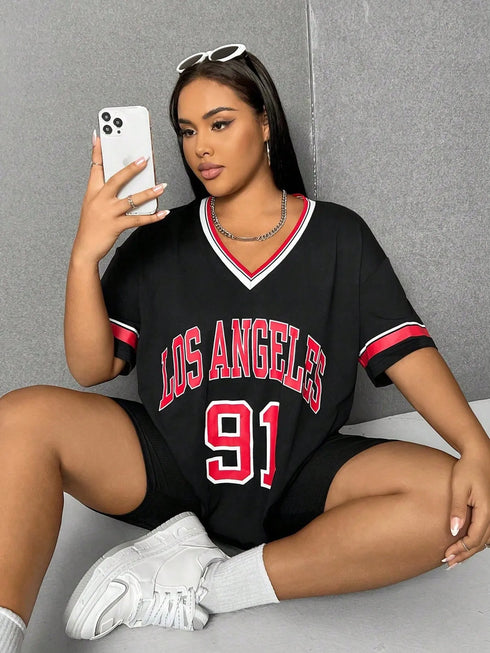 '91' V-Neck Contrast Oversized T-Shirt | Graphic Print