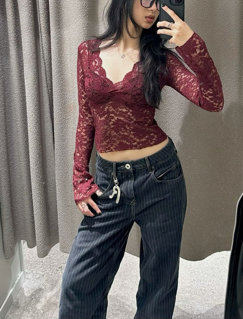 LACE V-NECK TOP